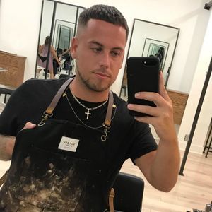 Meet your Posher, Aj